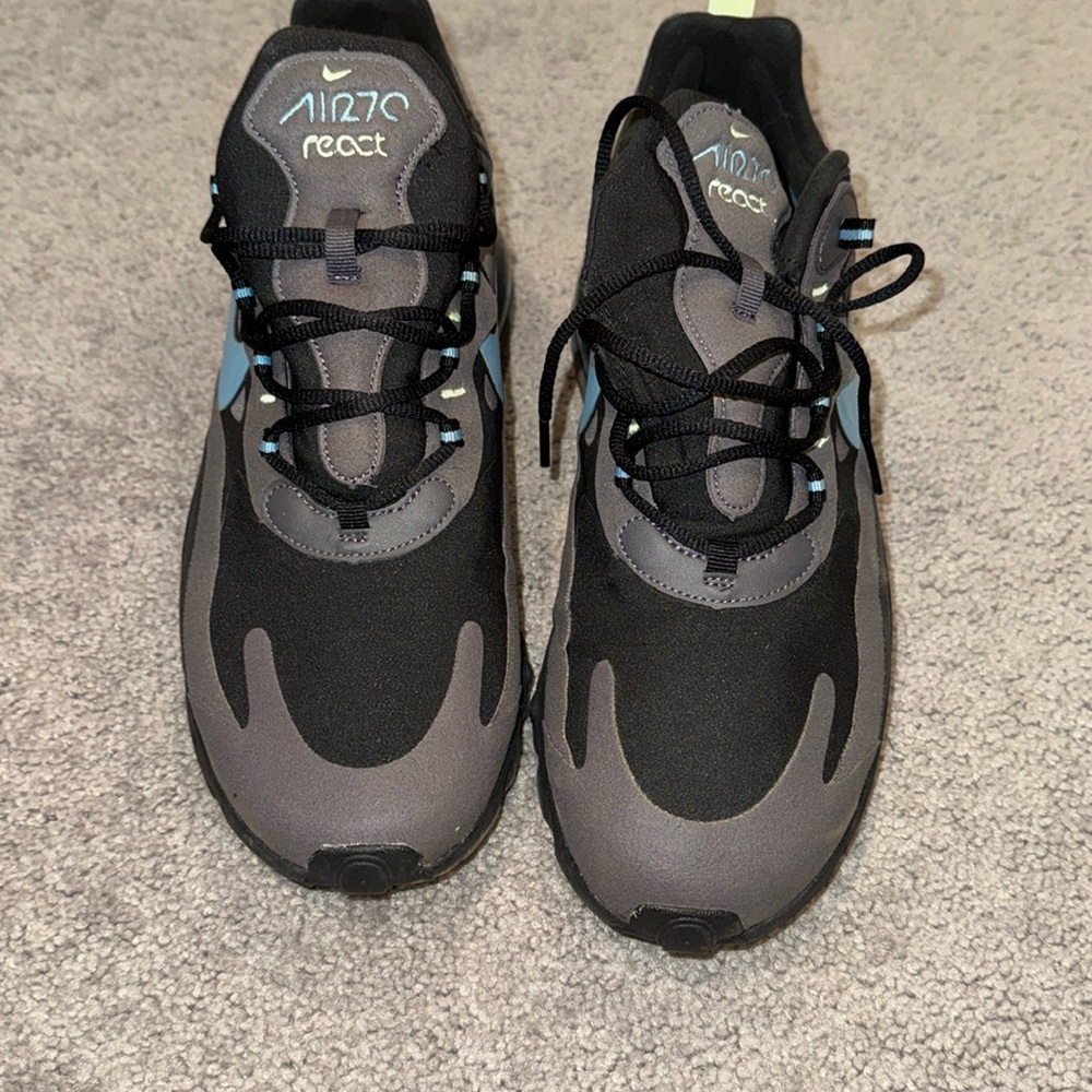 Nike Air Max 270 React
